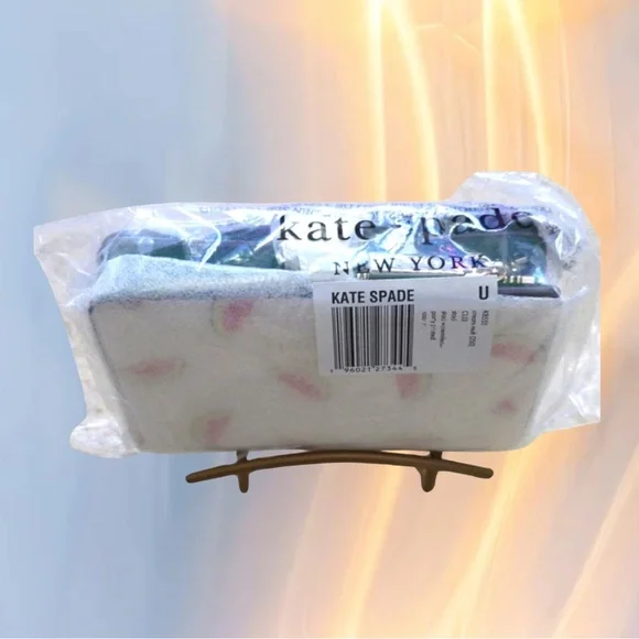 Kate Spade Staci Watermelon Bifold Wallet - NWT and Packaging - Picture 9 of 14